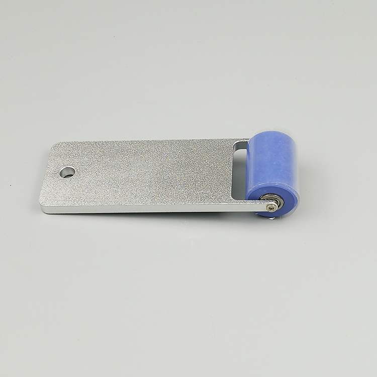 1.2'' STICKY ROLLER